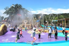 “의성 조문국박물관 물놀이장에서 가족과 좋은 추억 만들어요... [데일리대구경북뉴스] “의성 조문국박물관 물놀이장에서 가족과 좋은 추억... 