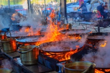 베스트갤러리 - 불타는 가마솟 불닭