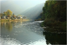 베스트갤러리 - 강변 마을