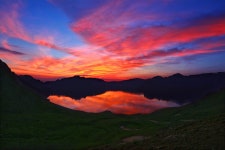 베스트갤러리 - 백두산 천지 여명