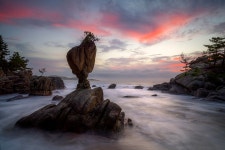 베스트갤러리 - 여명의 서낭바위