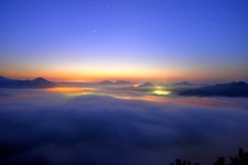 추천갤러리 - 보납산의 새벽