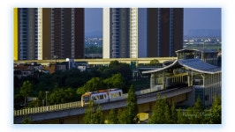 추천갤러리 - 경전철 열차가 지나가는 풍경