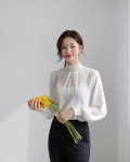 다홍 - 매일 완벽한 선택 다홍 [그녀가 예뻐진 비밀, 다홍] - 시선집중 스모크 시스루 블라우스 