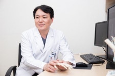 [이혁진 원장 건강칼럼] 우리나라에 척골충돌증후군이 자주 발생하는 이유가 있다?