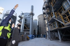 한화진 환경부 장관, 시멘트공장 방문 업계 현안 점검