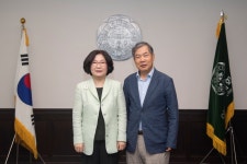 [동정] 김권식 이화국제재단 이사 접견 및 총장 초청 오찬
