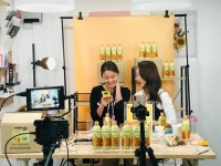 블라인드 | 에치와이 뉴스