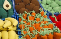 Fruit & Vegetables Made from Wool – Fubiz Media Fruit & Vegetables Made from Wool
