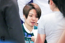 가생이닷컴>팬빌리지 > 에프엑스 > 140904 이랜드 타이페이 101빌딩 매장 오픈 행사 빅토리아 엠버 직찍 추가