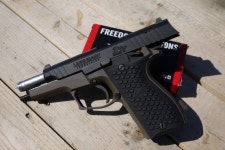 가생이닷컴>커뮤니티 > 밀리터리 게시판 > K5 권총의 최신개량형 LH9