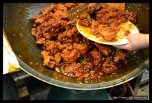 가생이닷컴>커뮤니티 > 잡담 게시판 > 깐풍기와 닭강정