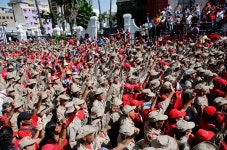 가생이닷컴>커뮤니티 > 이슈 게시판 > 중국 좋은 일만 시켜! 태양광 국내기업은 파산·감원 속출