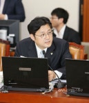 금지 법안 발의 < 포토뉴스 < 국회/정부 < 정치 < 기사본문 - 글로벌뉴스통신GNA 홍익표 의원, 기간제 교사 차별 금지 법안 발의 - 글로벌뉴스통신GNA