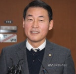 황영철 의원 고소당한사연, 정치로 해결해야 < 포토뉴스 < 사람들... 글로벌뉴스통신GNA 황영철 의원 고소당한사연, 정치로 해결해야... 