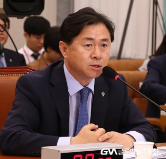 [GNA 포토] 발언하는 김영춘 해수부 장관 후보자 - 글로벌뉴스통신GNA [GNA 포토] 발언하는 김영춘 해수부 장관 후보자