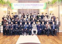 블라인드 | 사우스케이프 뉴스