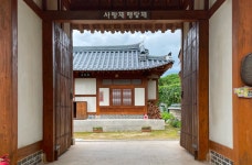 디럭스 누마루(사랑채) > 개별숙박동 > 숙박시설 > 공주한옥마을  디럭스 누마루(사랑채) > 개별숙박동 > 숙박시설 >