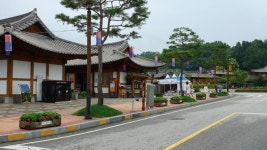 공주한옥마을 > 주요관광지 > 공주 관광명소 > 공주 문화관광  공주한옥마을 > 주요관광지 > 공주 관광명소 >
