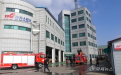 군산 알루미늄 J테크 제조 공장서 폭발…3명 화상