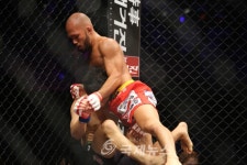 ‘360게임 로드FC 026’ 송민종 플라이급 통합 챔피언