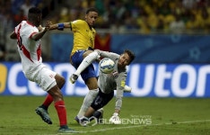 [2018월드컵남미예선] 브라질 3위, 페루에 3-0 완승