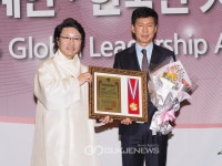 박정이 고려엠텍 대표이사 자랑스런 한국인 기업발전공헌대상 수상