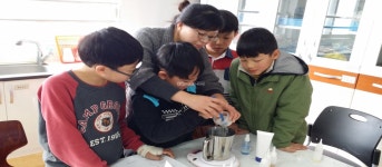 [포토]영동 용화초등학교, 천연화장품 만들기 체험