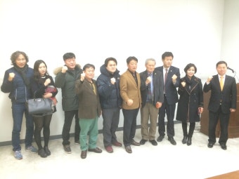 전략공천 반대 성명서 발표한 더민주 분당갑 지역위원회 관계자들