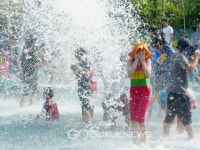 동두천, 푹푹찌는 더위를피해 계곡과물찾는 시민들