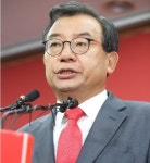 이정현 대표 뽑은 새누리당 전당대회 컨벤션효과 3%↑