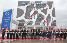포항수산물 유통센터 개점…경관도 매출도 날마다 대박!