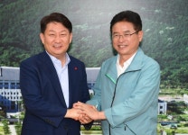 교육시설인협동조합경북지사 | 대구·경북 경제공동체 실현...시장·도지사 전면에 나서