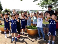 부산 칠암초, 전교생이 함께 모내기 체험
