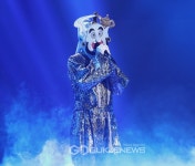 김예림, 알면 다쳐 M/V 속 미모 대폭발!