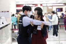 백주대낮에 경찰들이 고려대 안산병원으로 출동한 이유 - 힐팁 백주대낮에 경찰들이 고려대 안산병원으로 출동한 이유