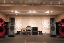 이매거진 125 페이지 | HIFICLUB - High-end Audio Magazine