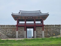 보도자료 > 군정소식 > 군정소식 > 홍성군청 홍주읍성 남문 ‘홍화문’, 7월부터 새 단장 마치고 재개방