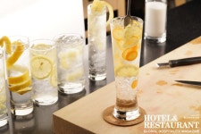 호텔앤레스토랑 [호텔앤레스토랑] [Beverage People] 음료의 종합적 이해를 바탕으로 새로운 맛을 추구하는 베버리지 아카데미 김영하 대표