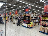 이 시국에 체코출장 후기(2) - 마트 풍경 > 갤러리 - 하드웨어 배틀(Hardware Battle)