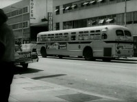 IMCDb.org: 1957 GMC TDH 5106 Old Look in Regreso al silencio, 1967 GMC TDH 5106 in Regreso al silencio