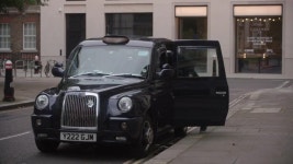 IMCDb.org: 2011 LTI TX4 Elegance in The Split, 2018-2022 LTI TX4 in The Split