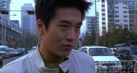 IMCDb.org: 1998 Kia Carnival [GQ] in 동갑내기 과외하기 (My Tutor Friend), 2003 Kia Carnival in 동갑내기 과외하기 (My Tutor... 