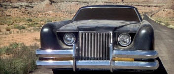 IMCDb.org: 1971 Lincoln Continental Mark III Barris Kustoms in The Car, 1977 Lincoln Continental Mark III in The Car