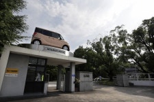 Mitsubishi Motors resumes minicar output at factory hit by mileage scandal | The Japan Times