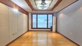 RS공인중개사사무소