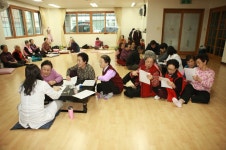  서울 관악구, 어르신들 여가활용 건강관리 위한 경로당 활성화사업... 서울 관악구, 어르신들 여가활용 건강관리 위한 경로당 활성화사업 추진