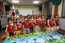 강남구 일원본동, 주민들이 직접 쓴 글쓰기 작품 발표 및 전시회 - 전국매일신문  강남구 일원본동, 주민들이 직접 쓴 글쓰기 작품 발표 및 전시회