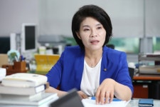  서울 강서병 한정애의원, 근로시간 단축 청구권 보장법 발의 - 전국매일신문  서울 강서병 한정애의원, 근로시간 단축 청구권 보장법 발의