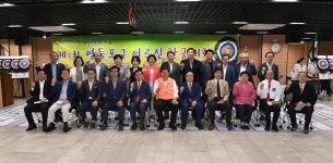  영등포구의회 의원, 어르신 한궁대회 참석 - 전국매일신문  영등포구의회 의원, 어르신 한궁대회 참석